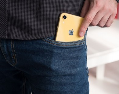 iPhone và các mẫu Samsung Galaxy phát ra phóng xạ cao hại sức khỏe?