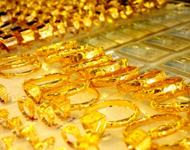 Giá vàng lao dốc, vàng SJC bị “thổi bay” hơn 1,5 triệu đồng/lượng