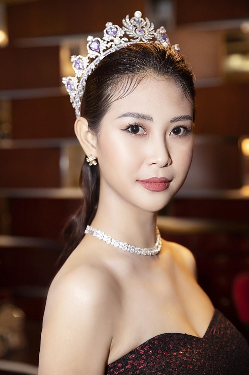 Á hậu Liên Phương đọ sắc cùng dàn người đẹp tại Chung kết Hoa khôi Du lịch Việt Nam 2020