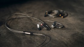 Những công nghệ đặc biệt trang bị cho tai nghe audiophile Sennheiser IE900