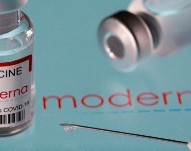 Vaccine Moderna tiêm mũi 2: TP Hồ Chí Minh thiếu 450.000 liều, Đồng Nai 