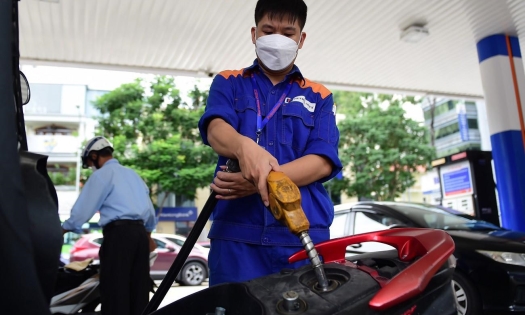 Bộ trưởng Nguyễn Hồng Diên: Không để xảy ra đứt gãy, thiếu hụt cục bộ xăng dầu