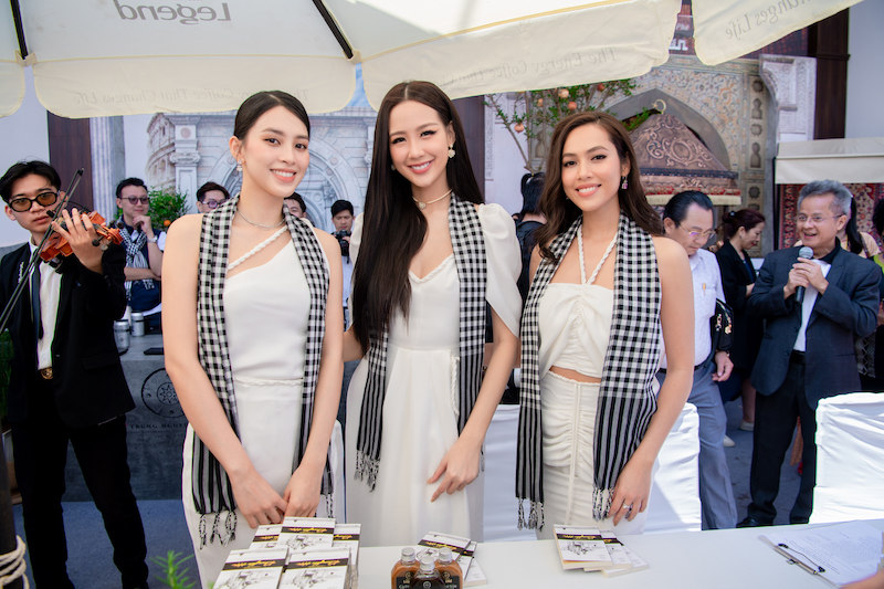 Trải nghiệm Lễ hội cà phê của các hoa, á hậu Việt