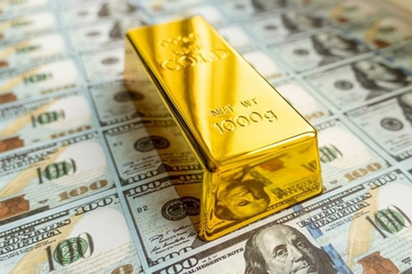 Giá vàng hôm nay 2/7: Áp lực từ USD, vàng khó tăng mạnh