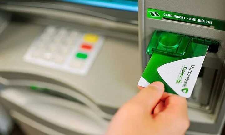 Thẻ ATM Vietcombank được rút tối đa bao nhiêu tiền?